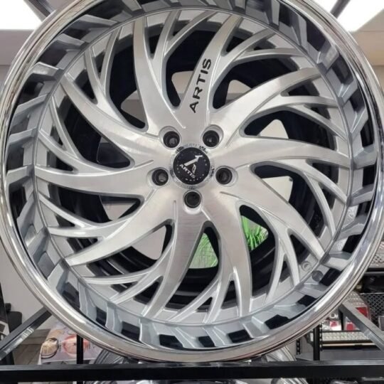 Lexani and Artis Rims Pallet