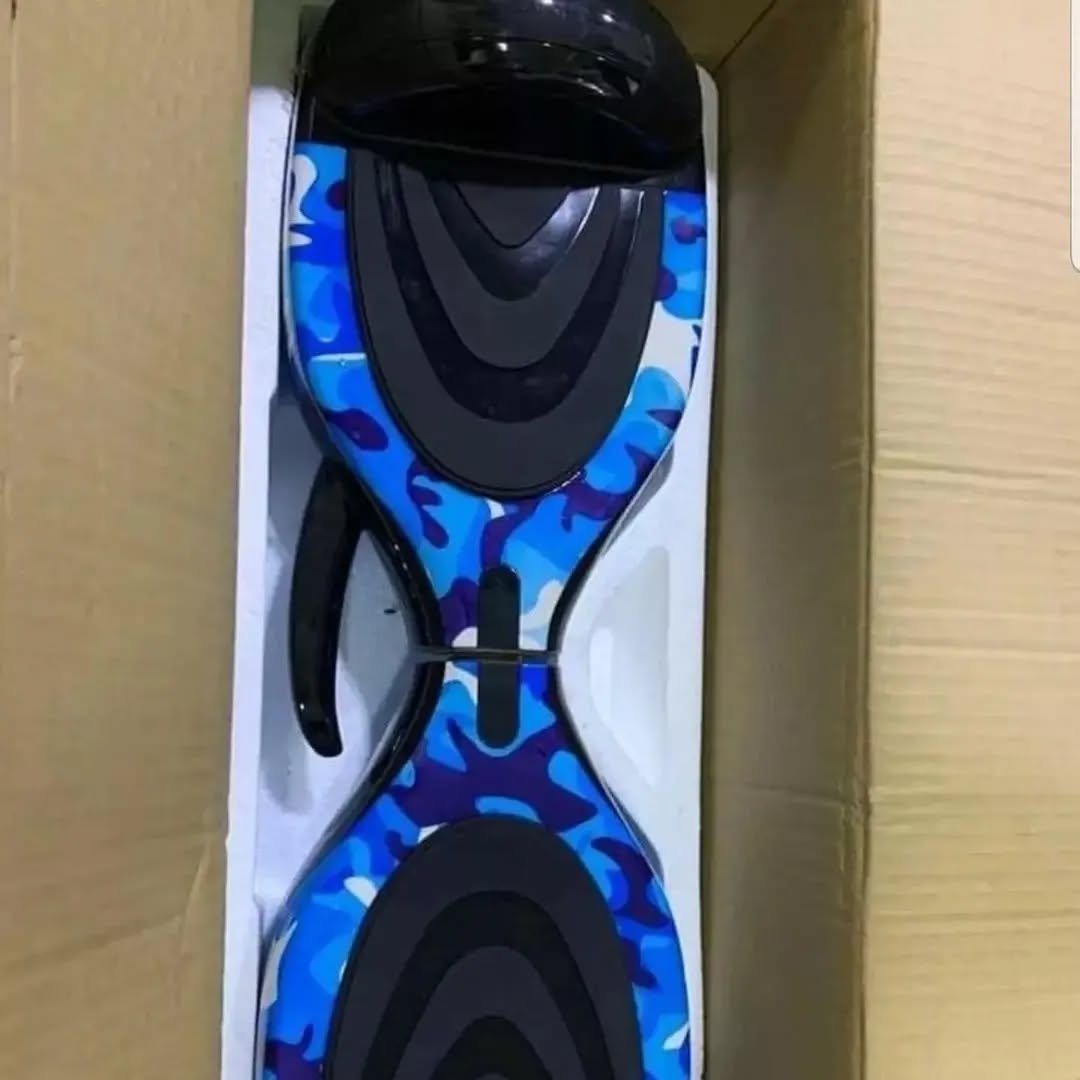 Smart Balance Hoverboard 6.5" Dakota – Bluetooth & LED Lights - Image 4