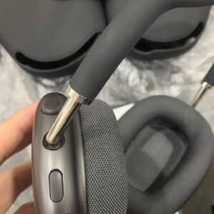 Bulk AirPods Max liquidation pallet for wholesale electronics resellers