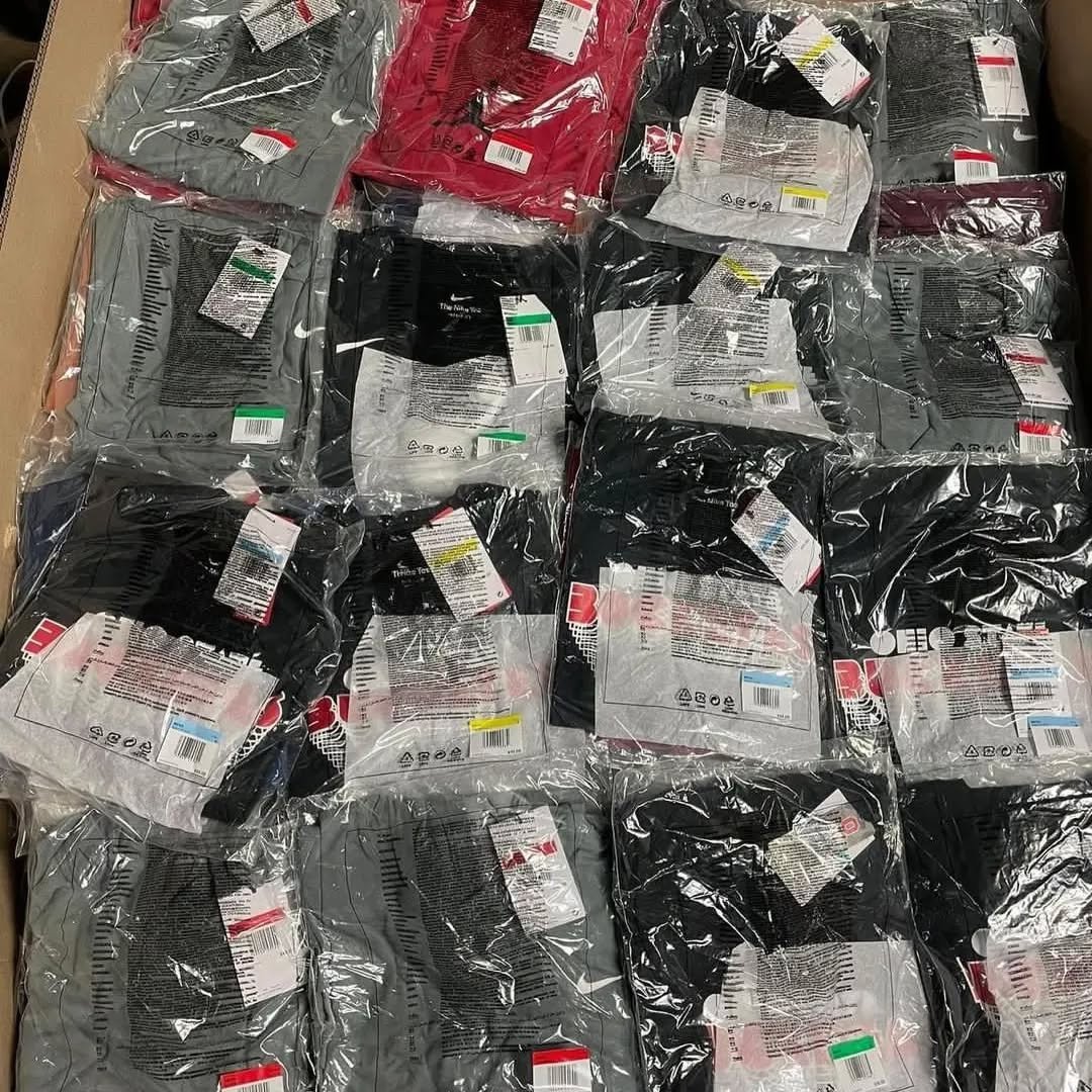 Nike Men’s Shirts Pallets – Wholesale Liquidation - Image 5