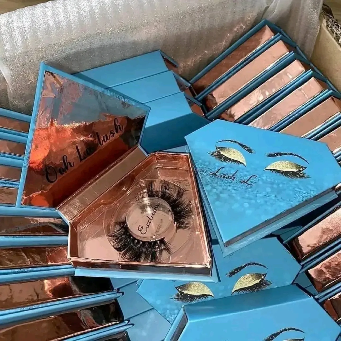Wholesale Eyelash Pallets and Trays