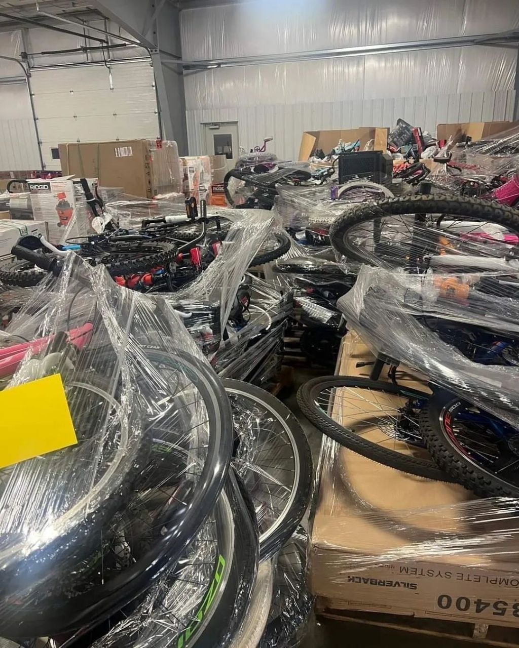 Wholesale Bicycle Pallets Liquidation : Bulk Mountain, Electric & Kids' Bikes - Image 6