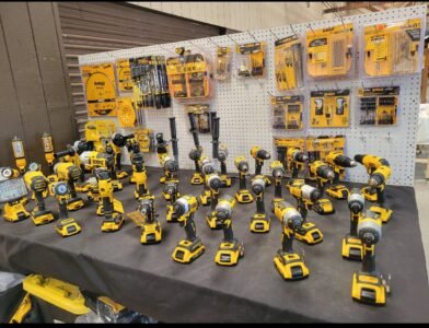 DeWalt 35-Unit Liquidation Pallet